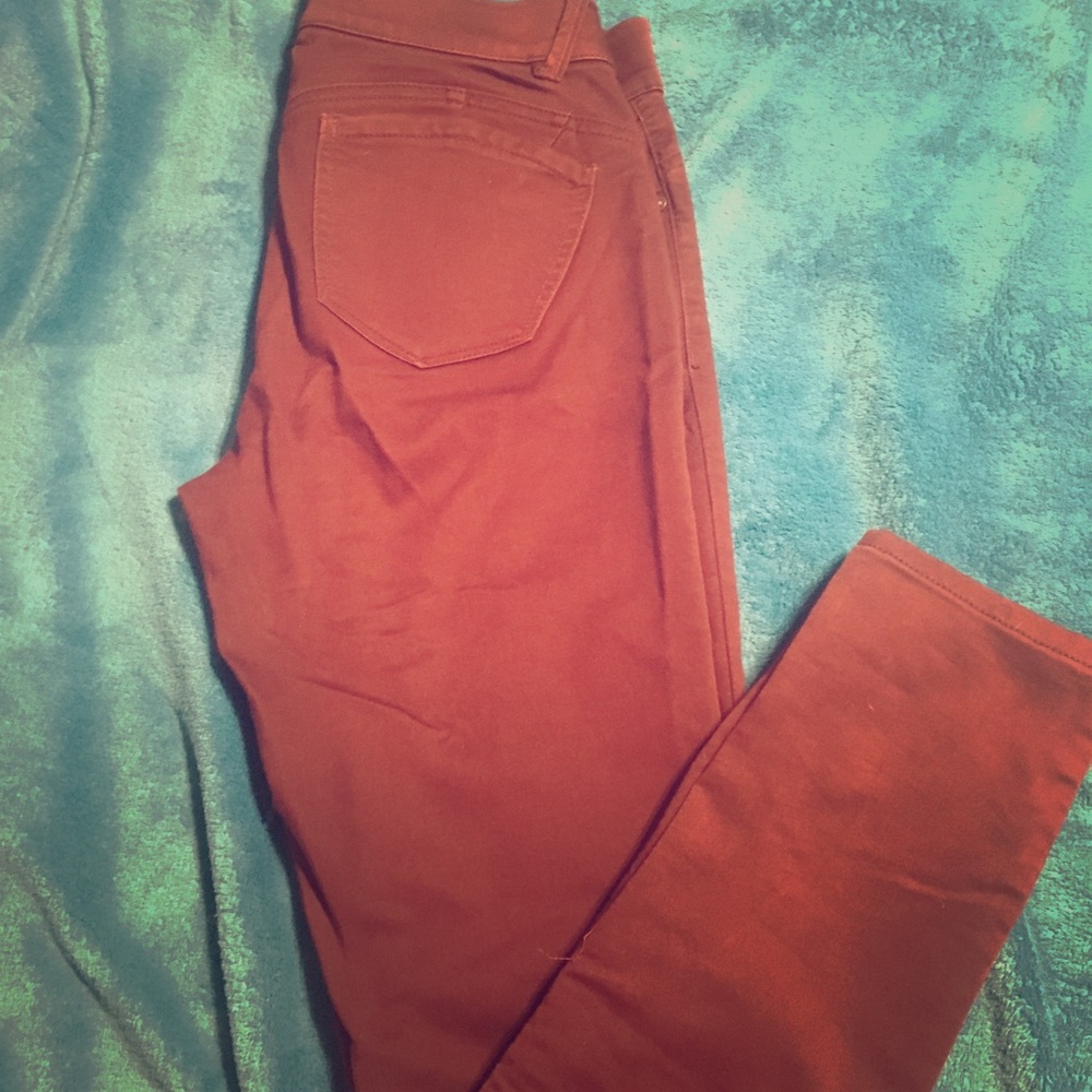 Burgundy skinny jeans